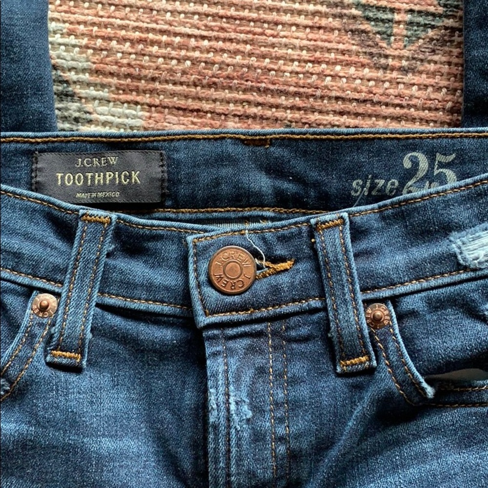 JCrew distressed skinny jeans. Perfect condition.